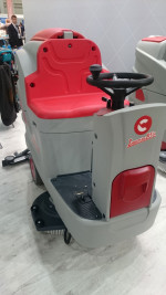 Поломоечная машина Comac Innova 85 B (200Ач, Li)