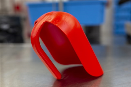 Совок эргономичный Vikan (2л, красный)