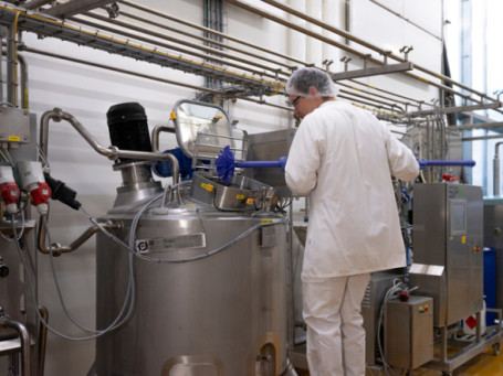 Щетка Vikan UST (190мм, жесткий, синий)