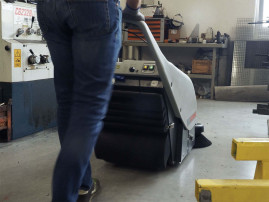 Подметальная машина Comac CS 50 Bt