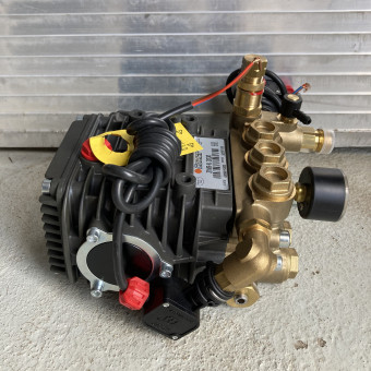 Насос высокого давления Comet ZWR-K для К700 (2800 об/мин, с регулятором)