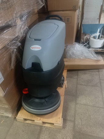 Поломоечная машина KRUGER KF5160BBC (100Ач)