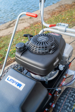 Подметальная машина Limpar 84 PRO Honda (сегментная щетка)