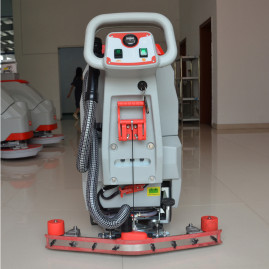 Поломоечная машина Bennett Smart S510bt (100 Ач, Li)