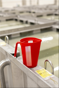 Мерный кувшин Vikan (2л, красный)