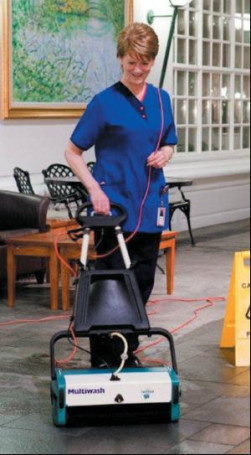 Универсальная машина Truvox Multiwash 340