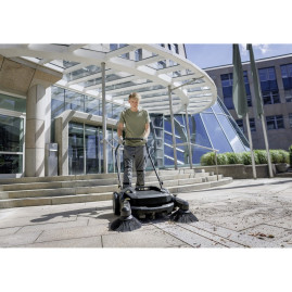 Подметальная машина Karcher KM 70/20 C 2SB Go!Further