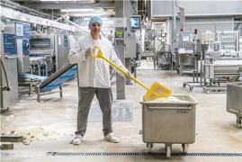 Лопата Vikan (1310мм, желтый)