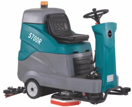 Поломоечная машина VinnerMyer S700R G200 (200Ач, Gel)