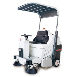 Подметальна машина Bennett Tornado 700bd PLUS (300Ач, Li)