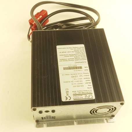 Зарядное устройство SPE CBHD1 small (12/24В, 10/8А)