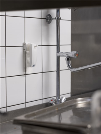 Гигиеничное настенное крепление Vikan (41мм, один крюк, белый)