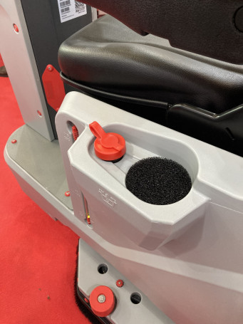 Поломоечная машина Bennett Hussar H120D (300Ач Li)